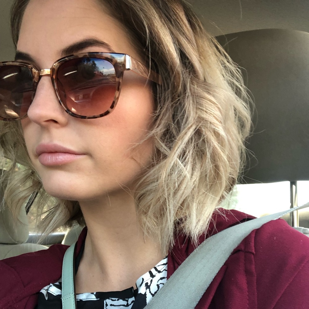 Meet your Posher, Aphtyn